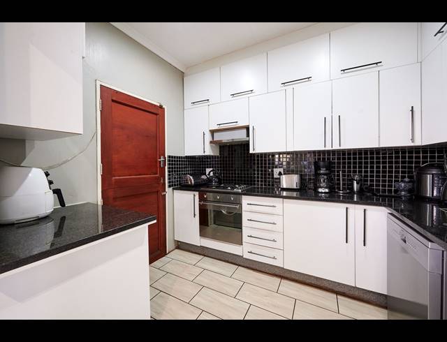 3 BEDROOM HOUSE FOR SALE IN VORNA VALLEY